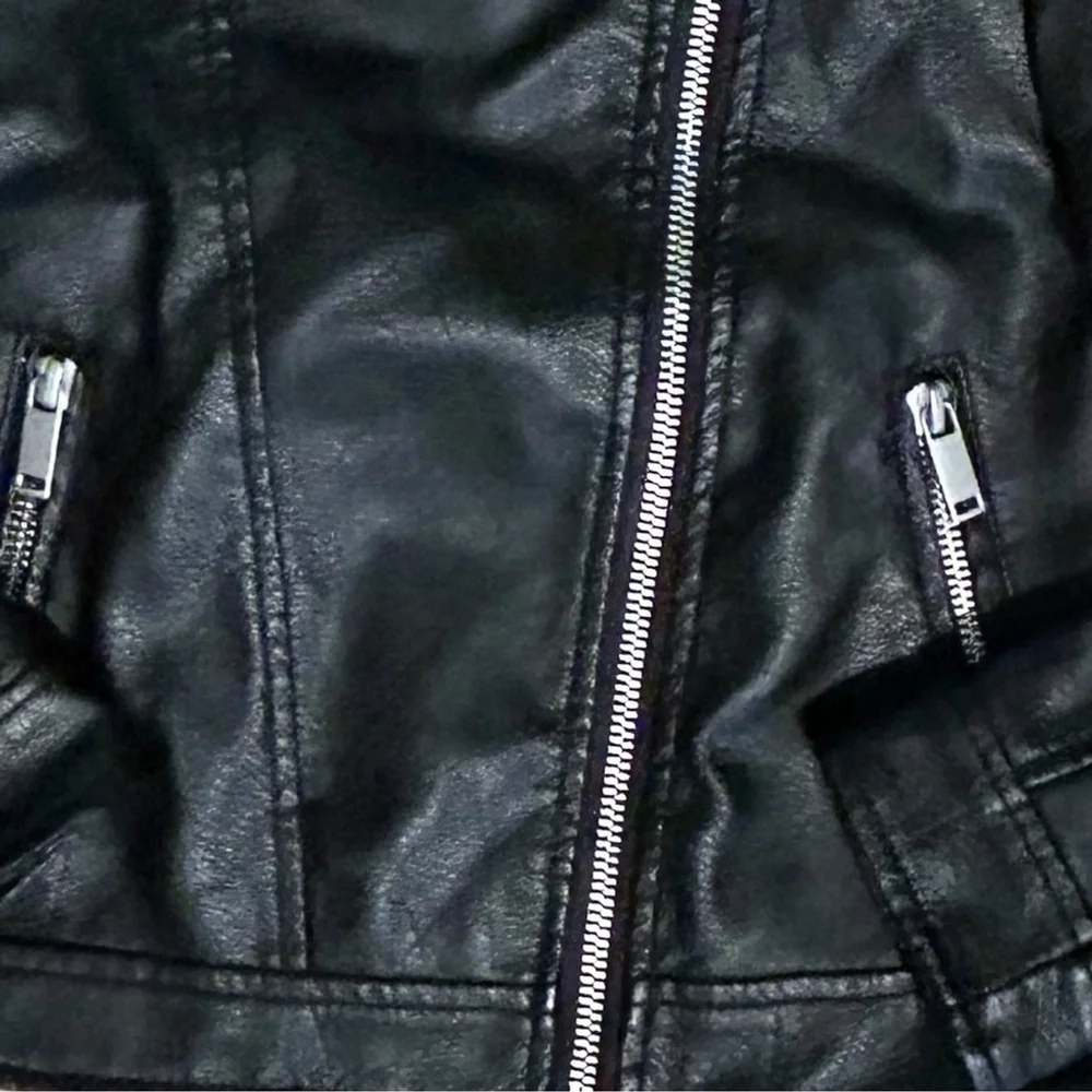 NWOT Primark Girls Vegan Black Leather Motorcycle Jacket- Size 4 - Picture 3 of 5